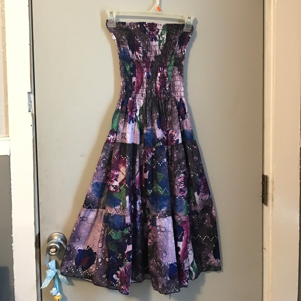Strapless dress