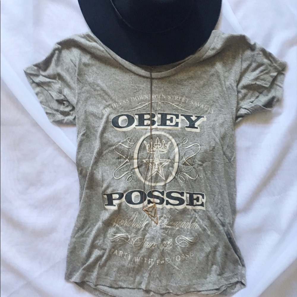 obey flowy tee