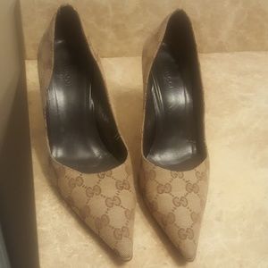 Authentic Gucci Pumps