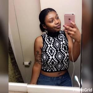 Meet your Posher, Marissa