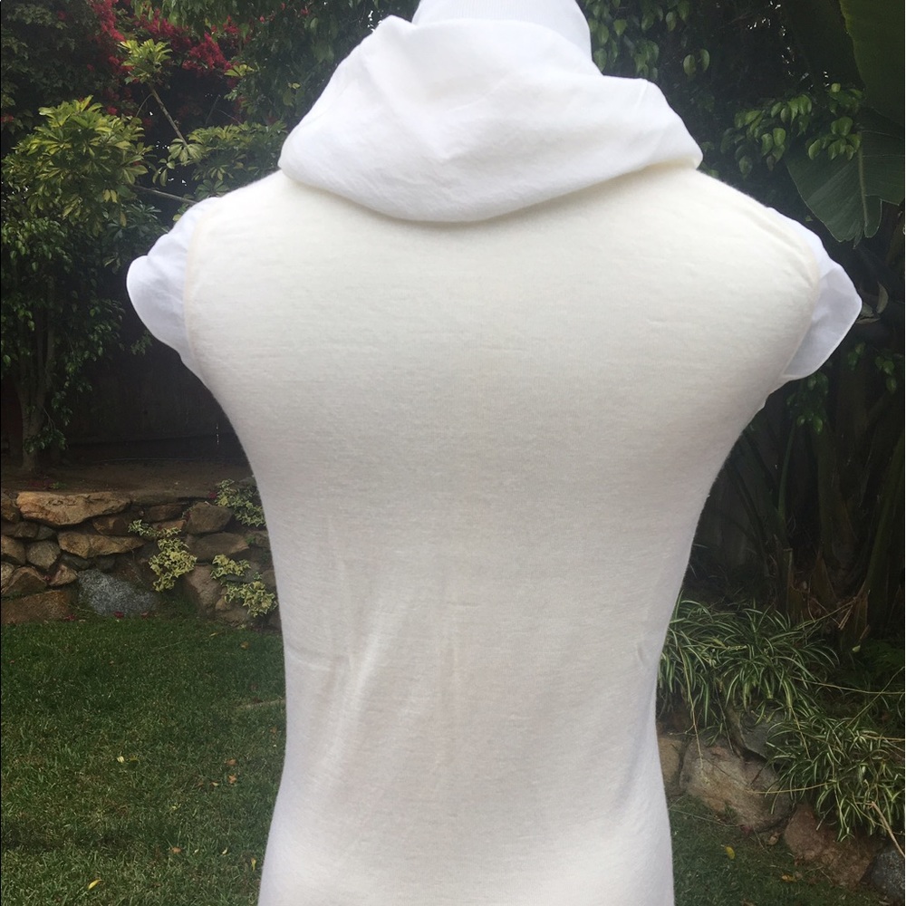 Turtle Neck ✨ - Picture 4 of 4