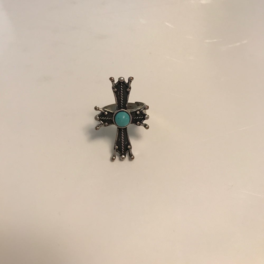Vintage silver cross ring 💍
