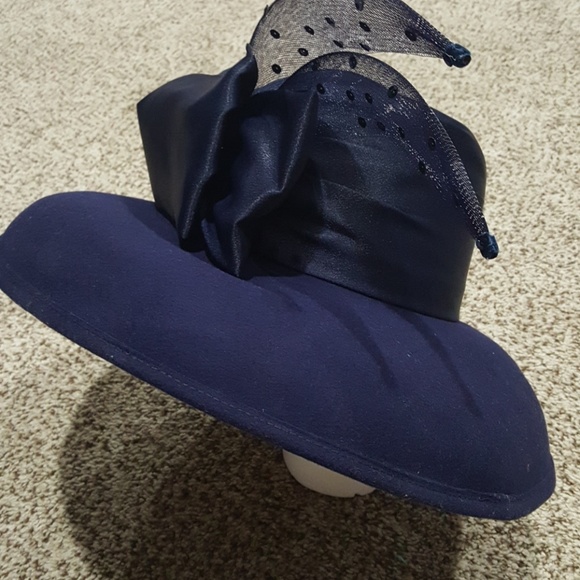 Navy Wool Hat with bow - Picture 2 of 4