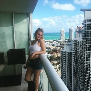 Meet your Posher, Maddie