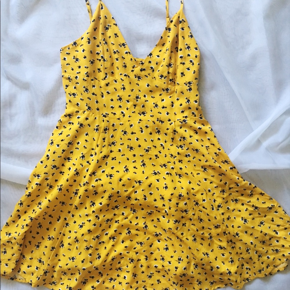 forever21 yellow floral dress