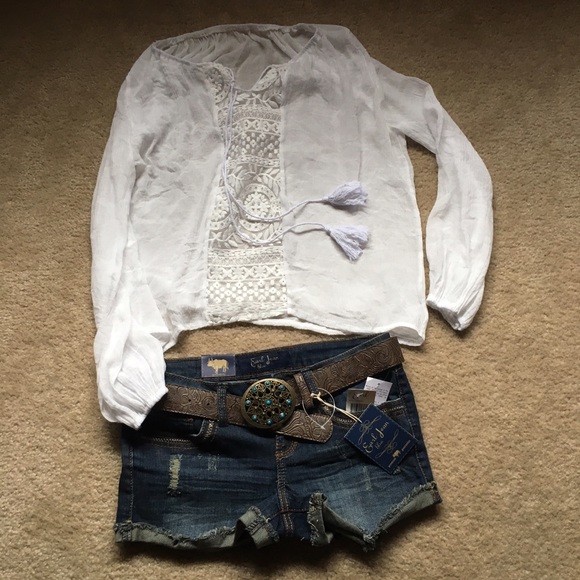 🌷HP 2/14🌷☯️White Boho Top☯️ - Picture 3 of 5