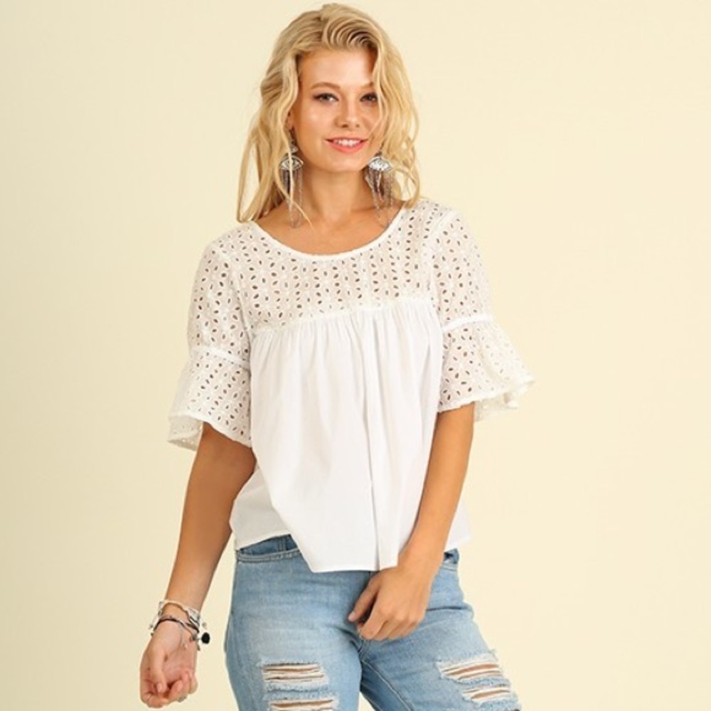 Eyelet top