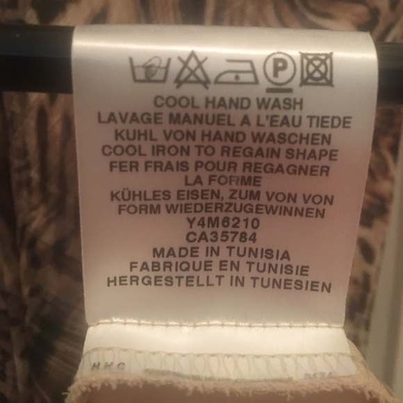 Dress - Picture 5 of 8