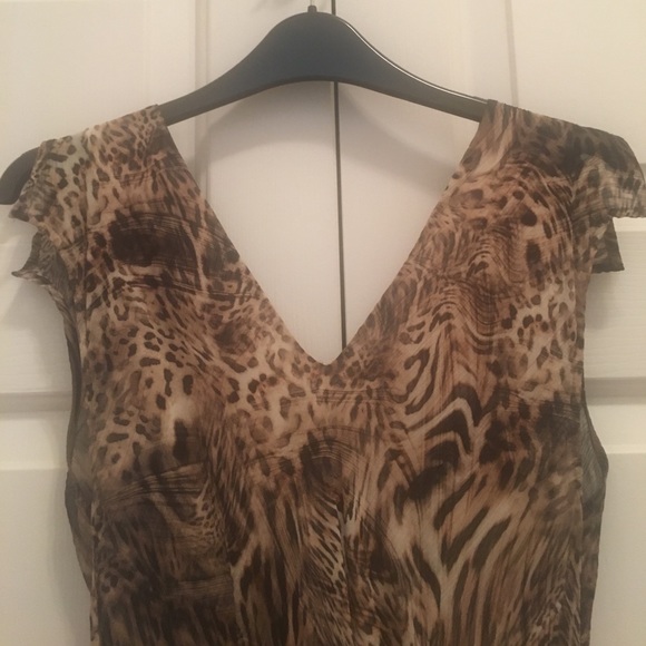 Dress - Picture 6 of 8