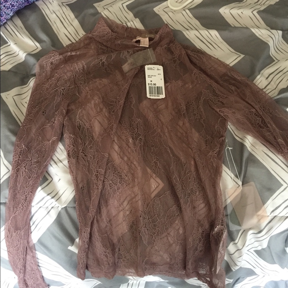 Forever 21 brand new, size medium lace long sleeve