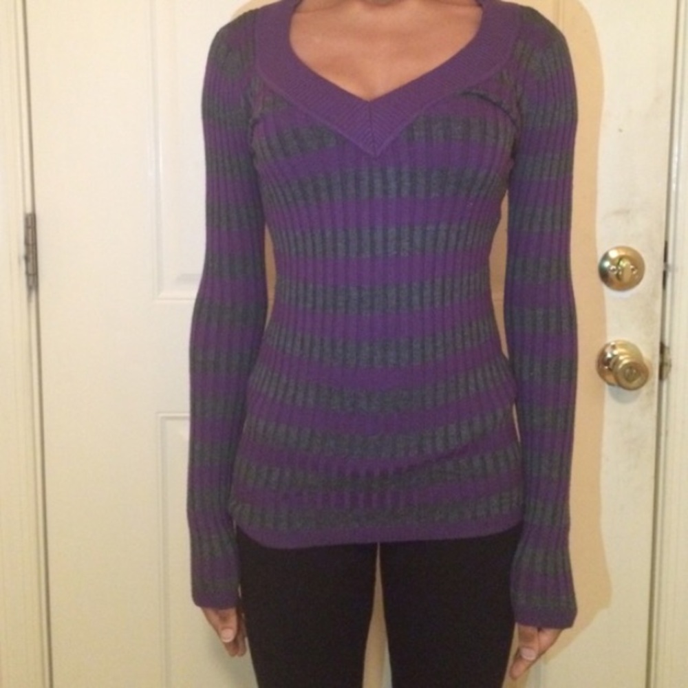 Super comfy wet seal sweater 😊