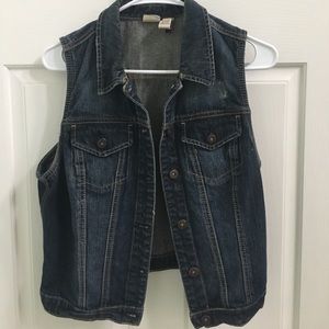 Mudd dark blue jean sleeveless jacket
