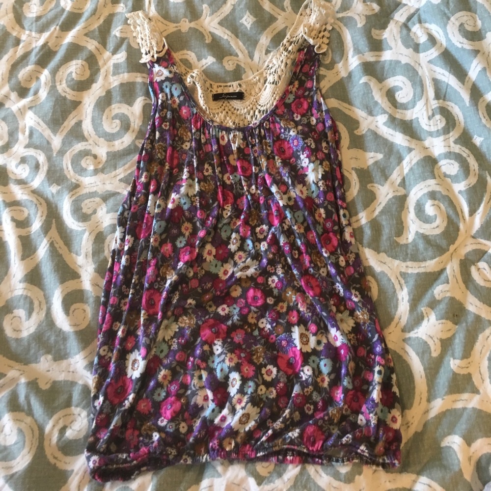 Lacy flower tank top
