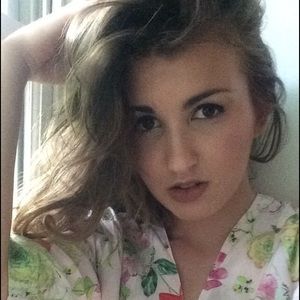 Meet your Posher, Mandy