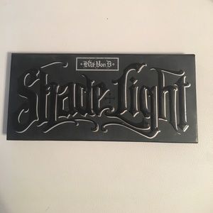 Kat Von D Shade Light pallet