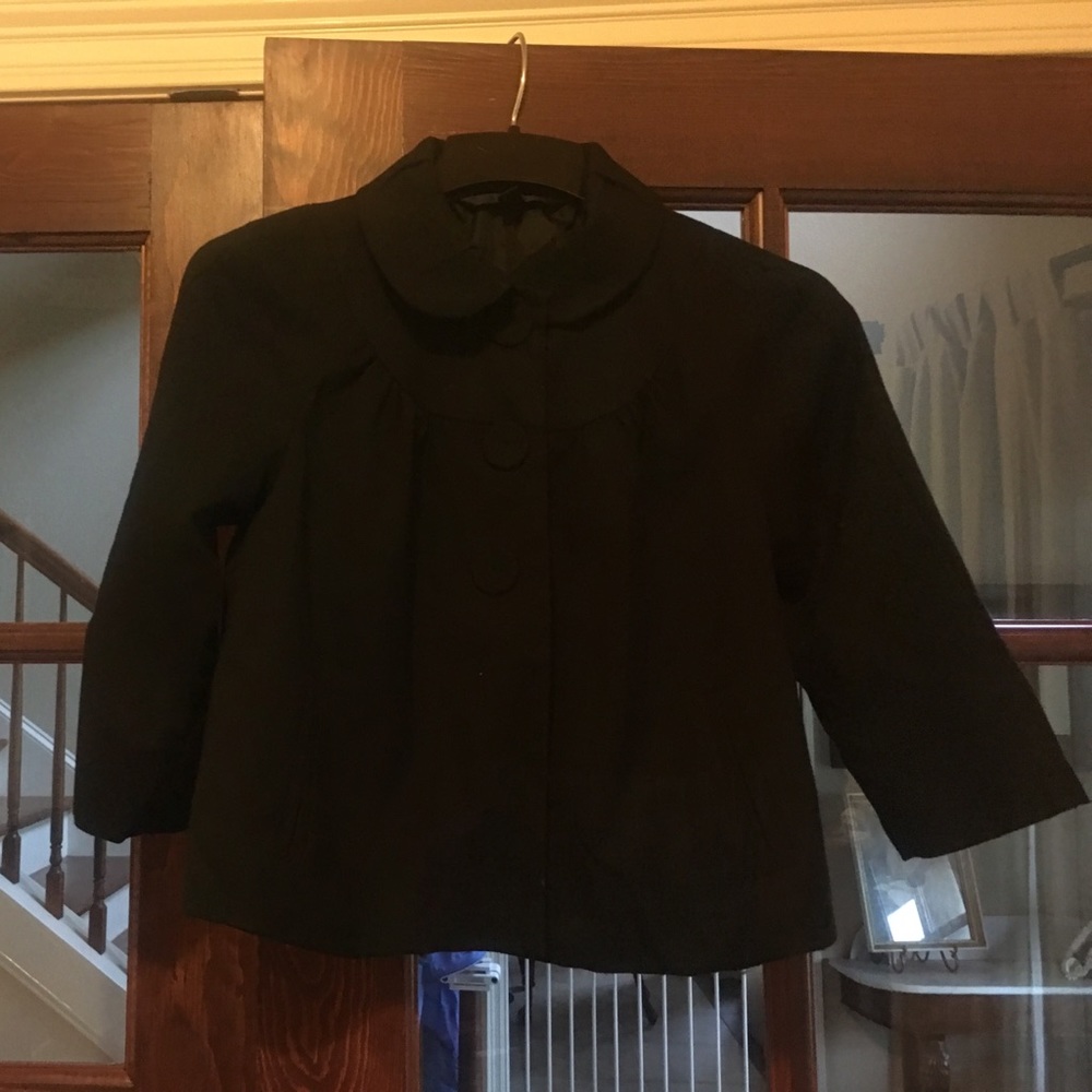 Cape Peter Pan crop jacket black