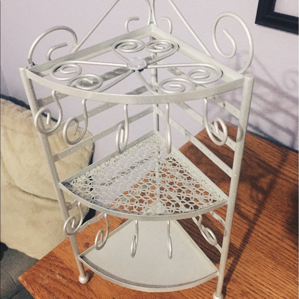 Jewelry stand