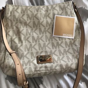 Michael Kors Crossbody