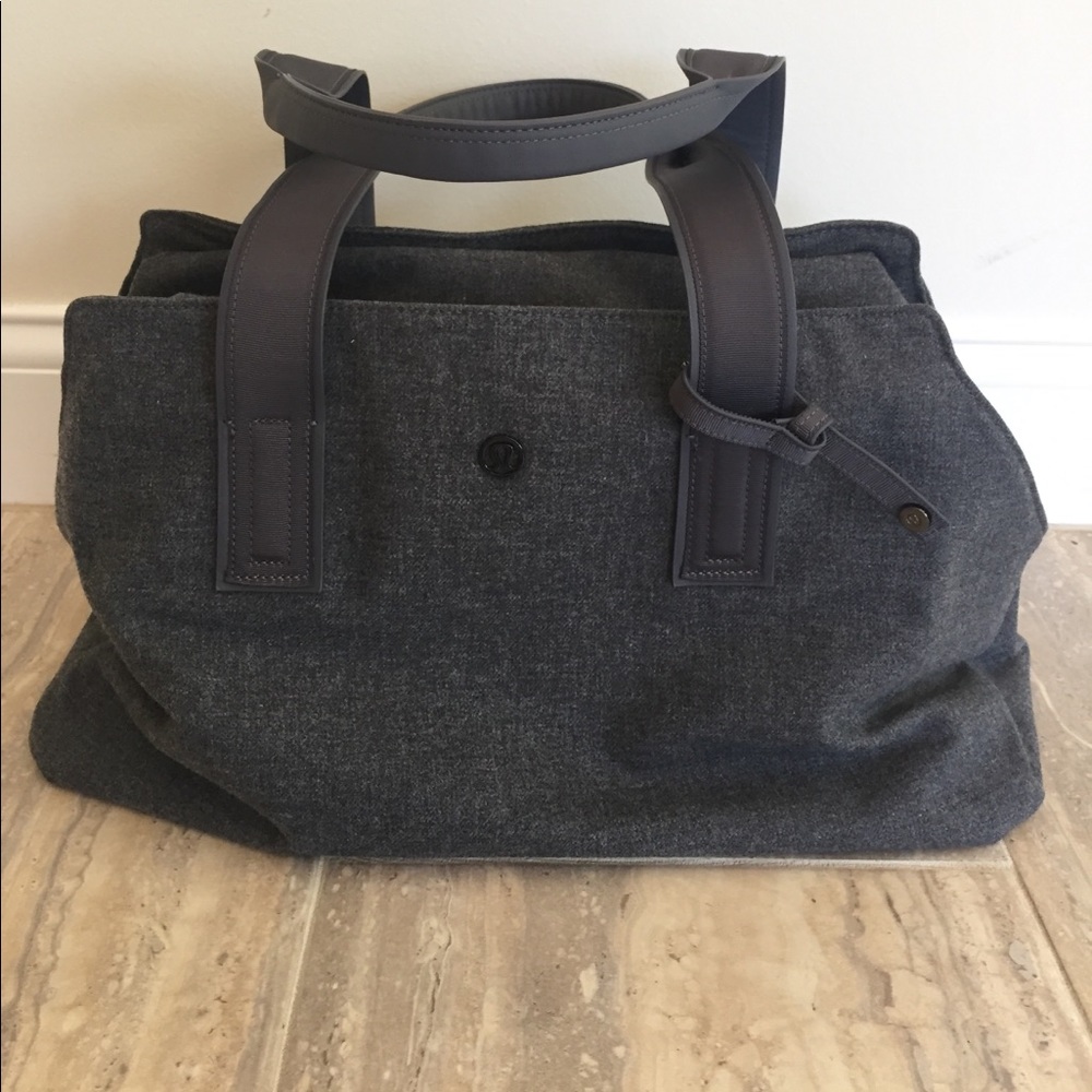 Lululemon Go Getter Bag *Heatproof Pocket