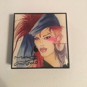 Mac Cosmetic. Antonio Lopez collaboration.