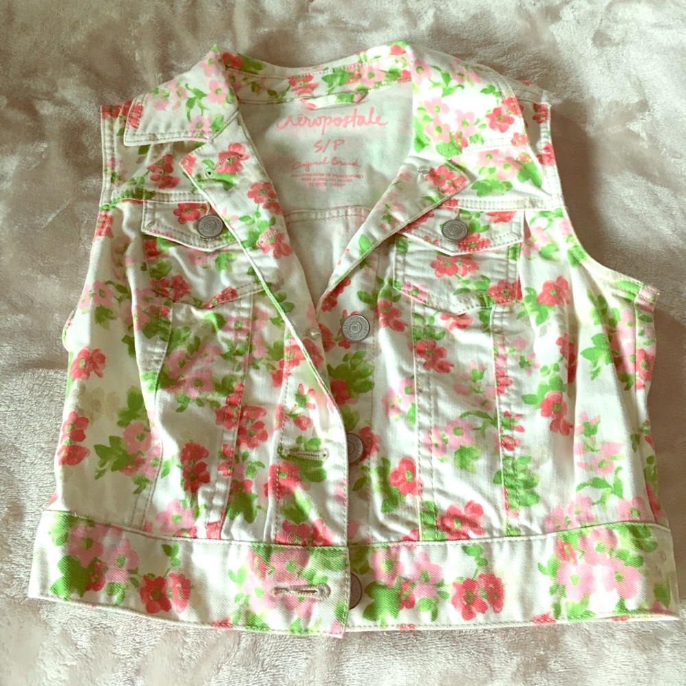 Flowered vest