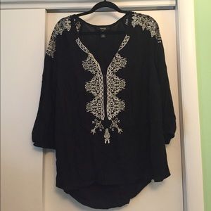 NWT Black & White Top