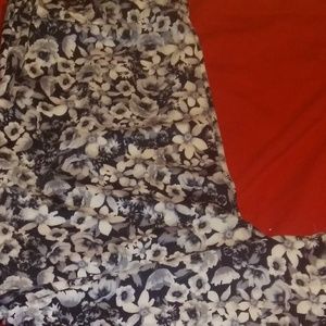 Cropped Floral Capris Tights??