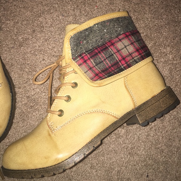 Boots - Picture 2 of 2