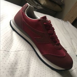 NWT The People's Movement Burgundy Shoes