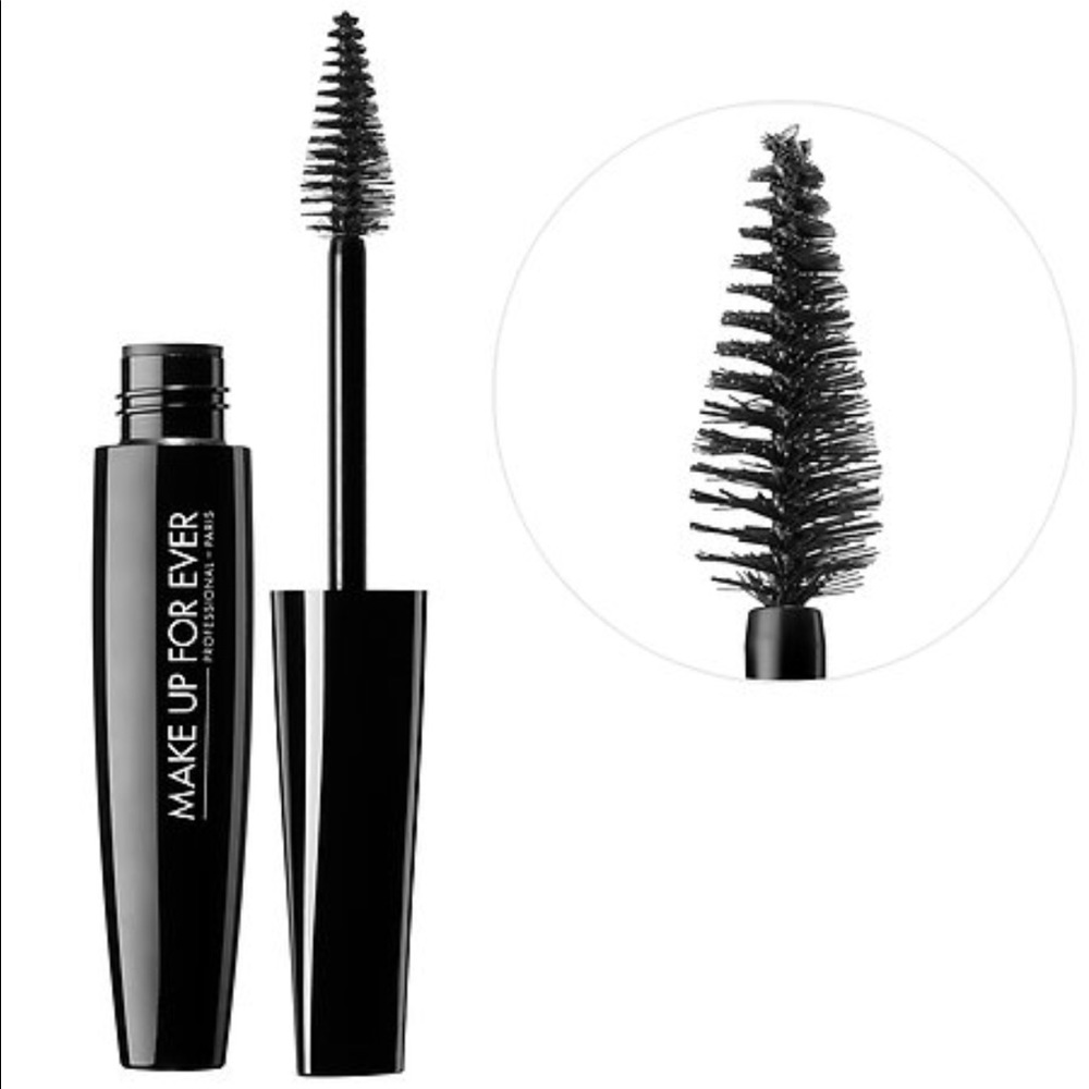 BRAND NEW M.U.F.E. smoky extravagant mascara