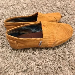 Mustard Yellow Corduroy Toms!