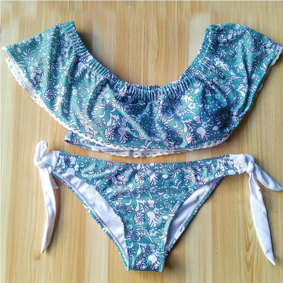 SALE!!! SEPARATESFLORAL BIKINI TOP - Picture 6 of 6