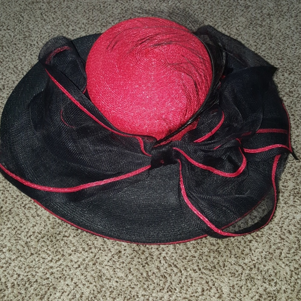 Red & Black Straw  Bow Hat