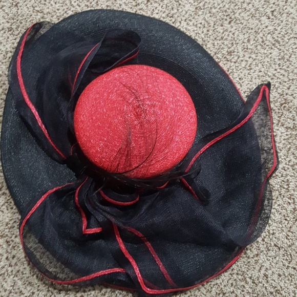 Red & Black Straw  Bow Hat - Picture 3 of 4