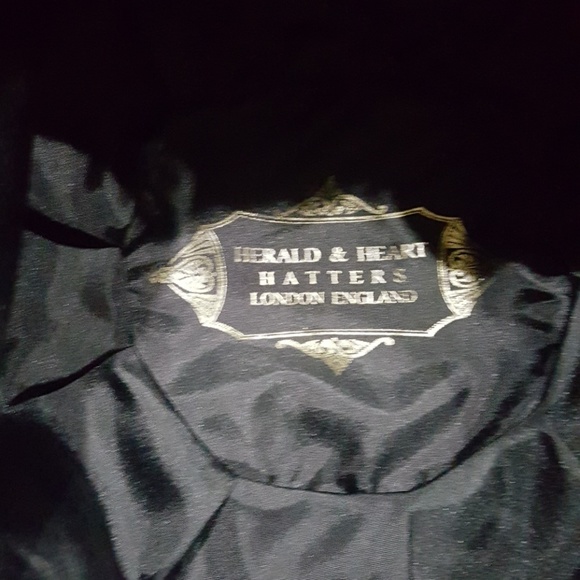 Red & Black Straw  Bow Hat - Picture 4 of 4