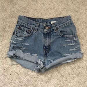 High waisted vintage levi shorts
