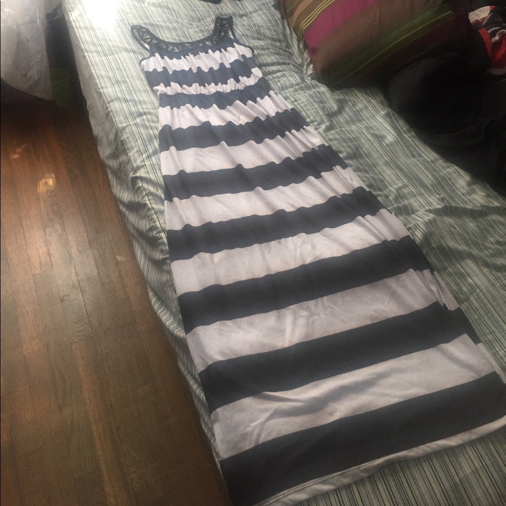 SUNDRESS
