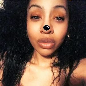 Meet your Posher, Jasmin