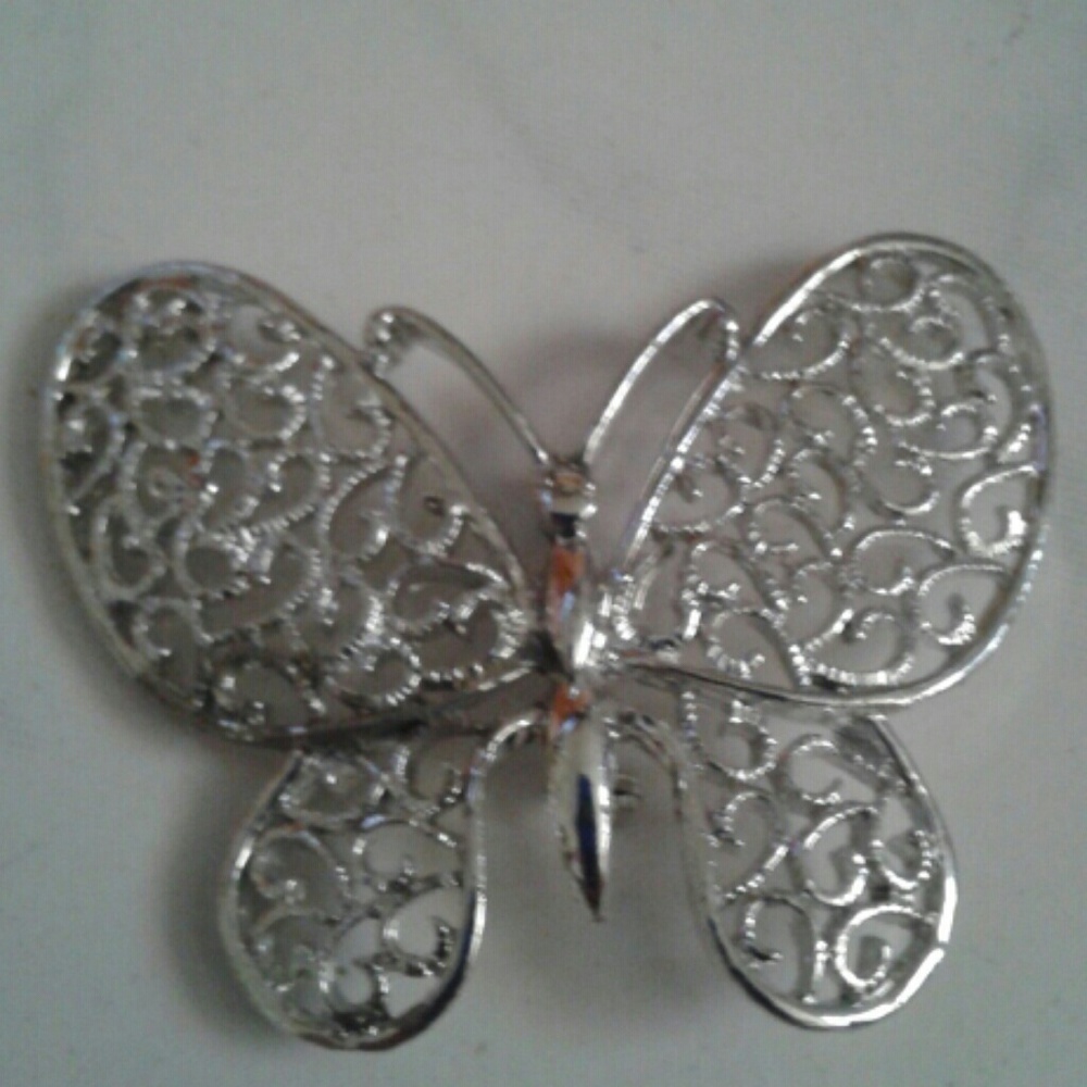 Vintage filagree silver tone butterfly brooch