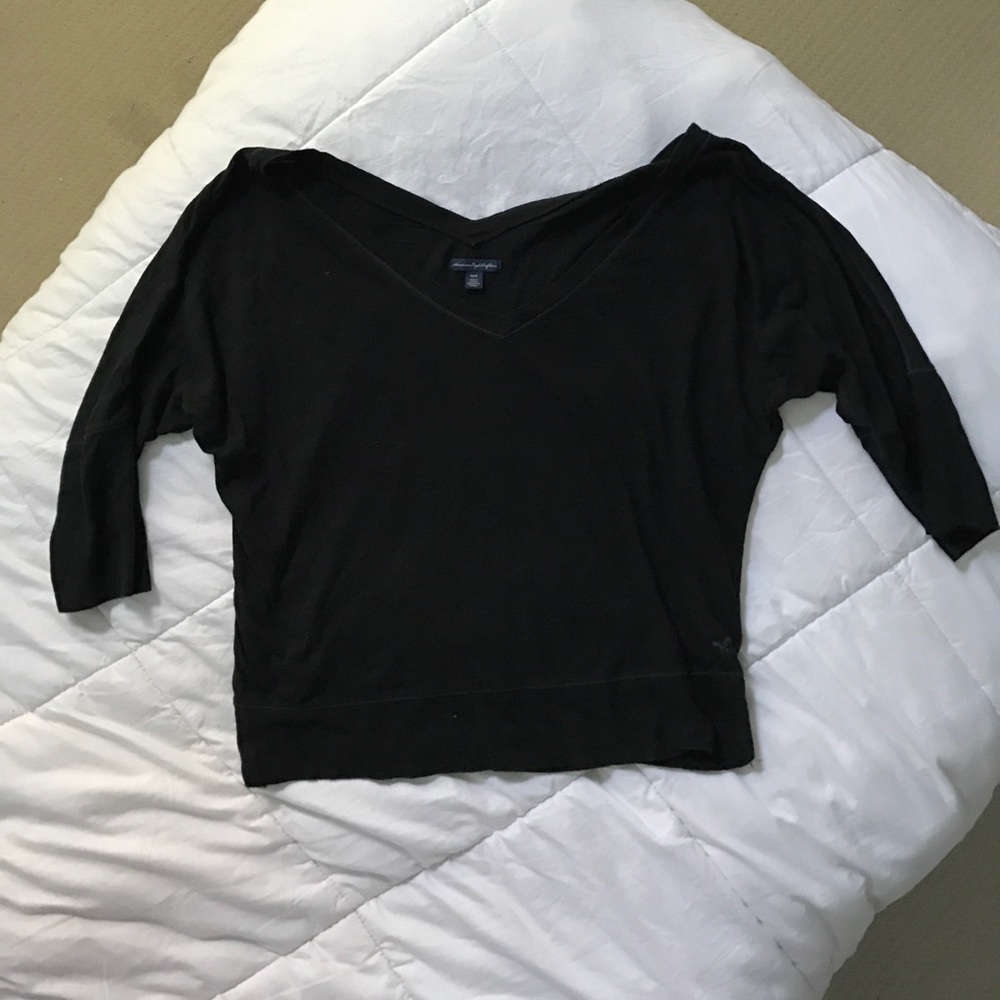 3/4 black shirt