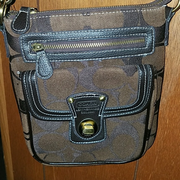 Purses - Picture 2 of 3