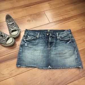7 for all mankind jean skirt 🖤
