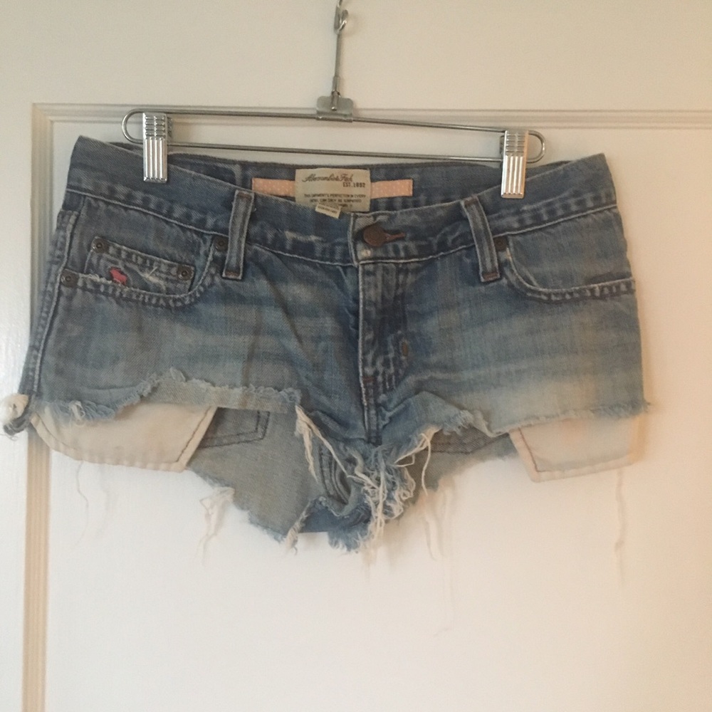 Abercrombie distressed cotton non stretch shorts