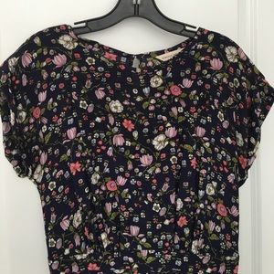 Stylish, flowy, lightweight summer floral dress