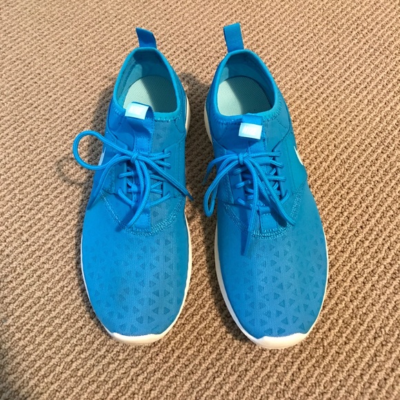 Nike Shoes - Blue Nike Juvenates