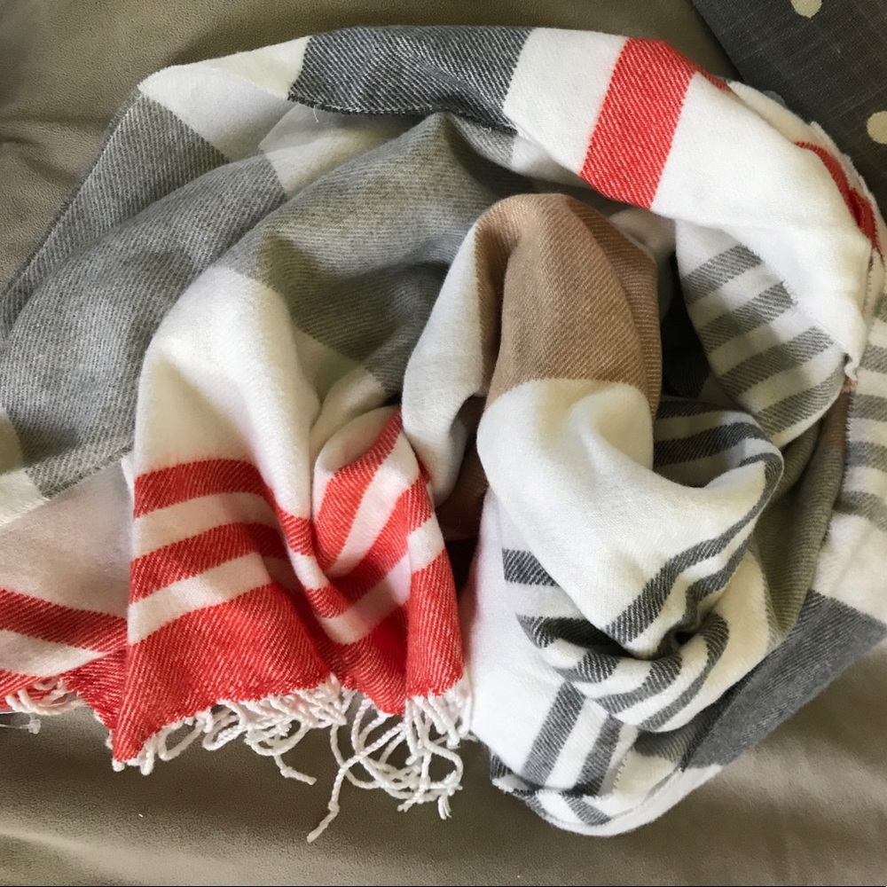 Cozy striped scarf GAP NWT