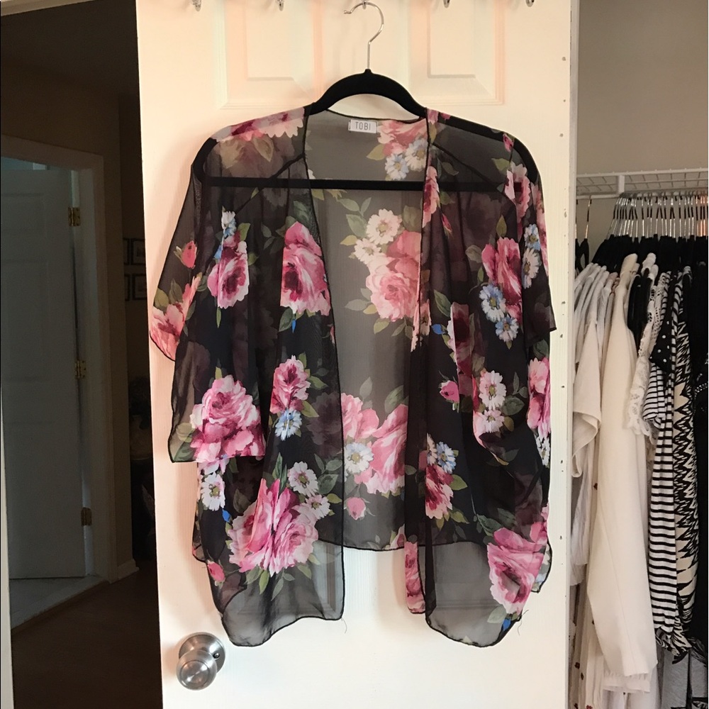 Tobi Kimono