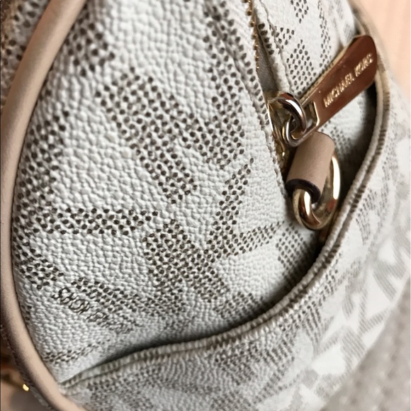 Michael Kors Large Logo Grayson Satchel - Picture 3 of 7