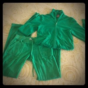ENTIRE Juicy Track Suit 💚 Velour jacket + pants