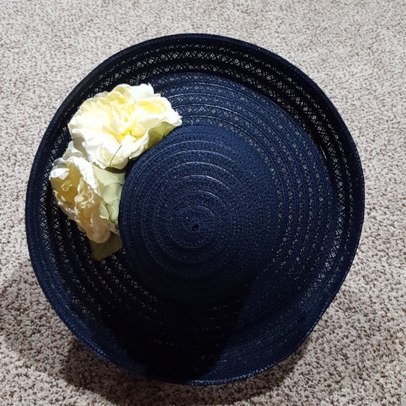 Navy with Yellow Flower - Picture 3 of 3